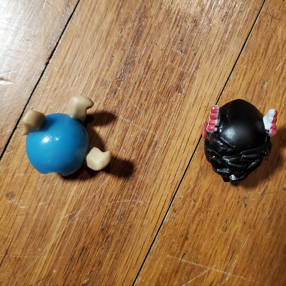 Random Roblox Figures Bundle - Picture 8 of 11